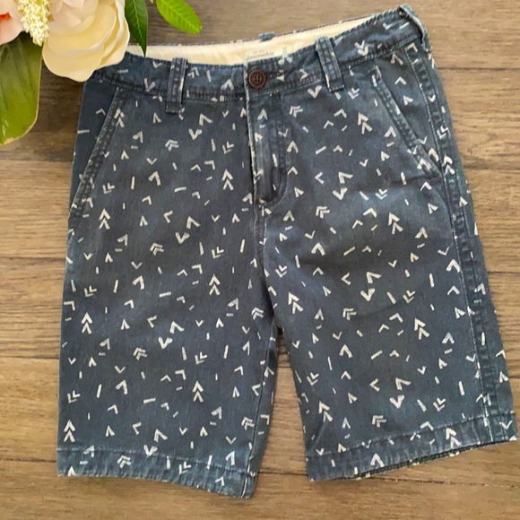 Pair of Abercrombie kids boys patterned shorts - Picture 4 of 5